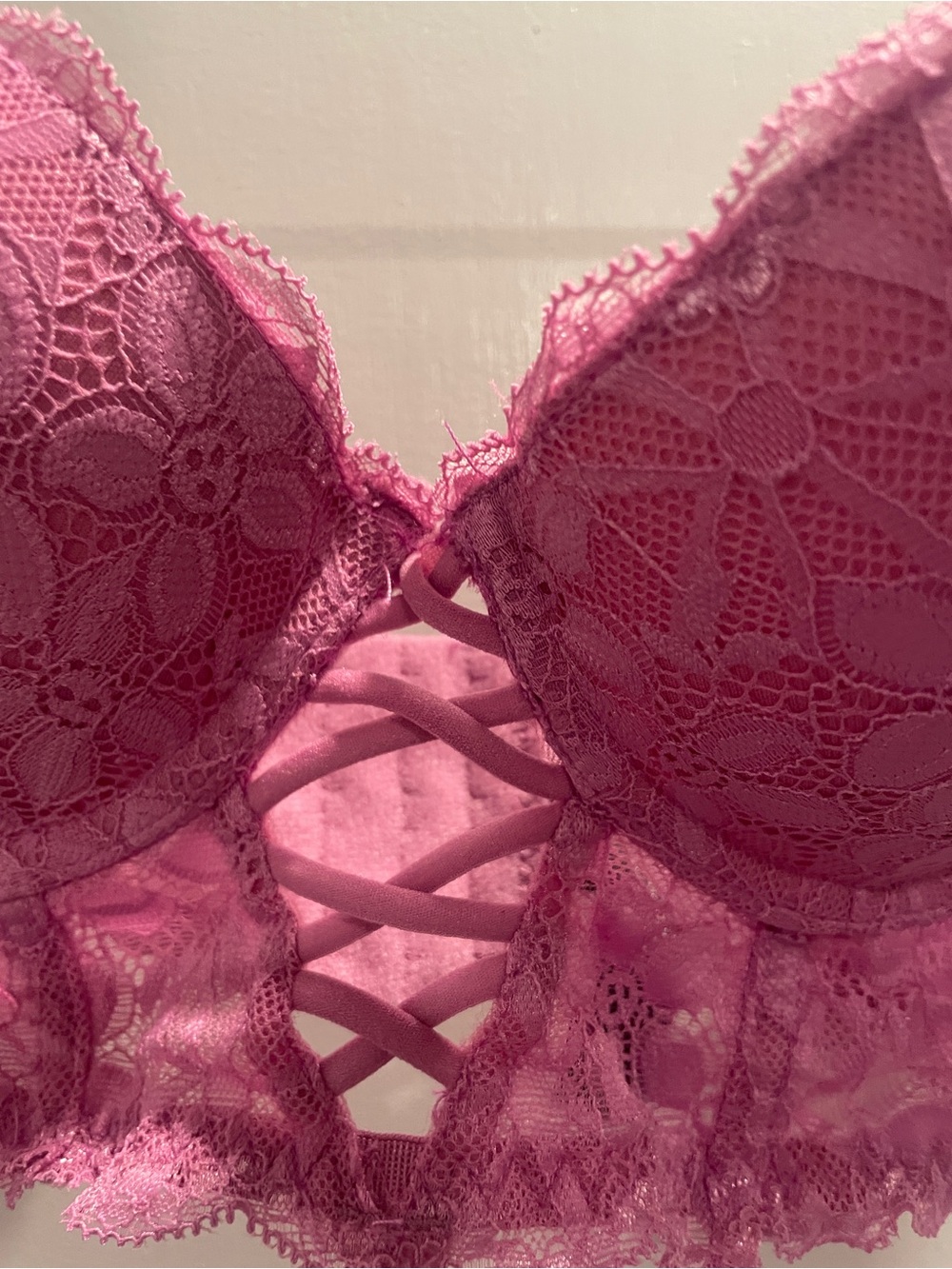 XOXO Hot Pink Lace Longline Bralette with Crisscross Front size 36B - Picture 6 of 8